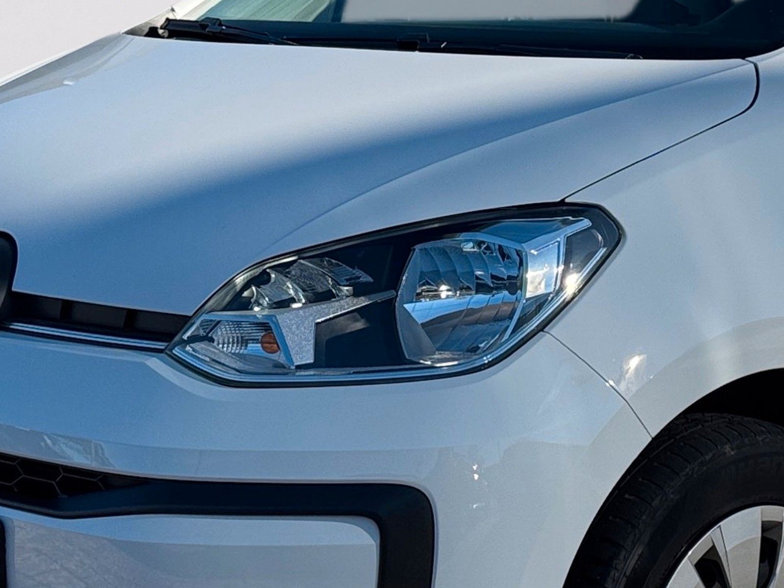 Fahrzeugabbildung Volkswagen up! move up! 1.0 MPI