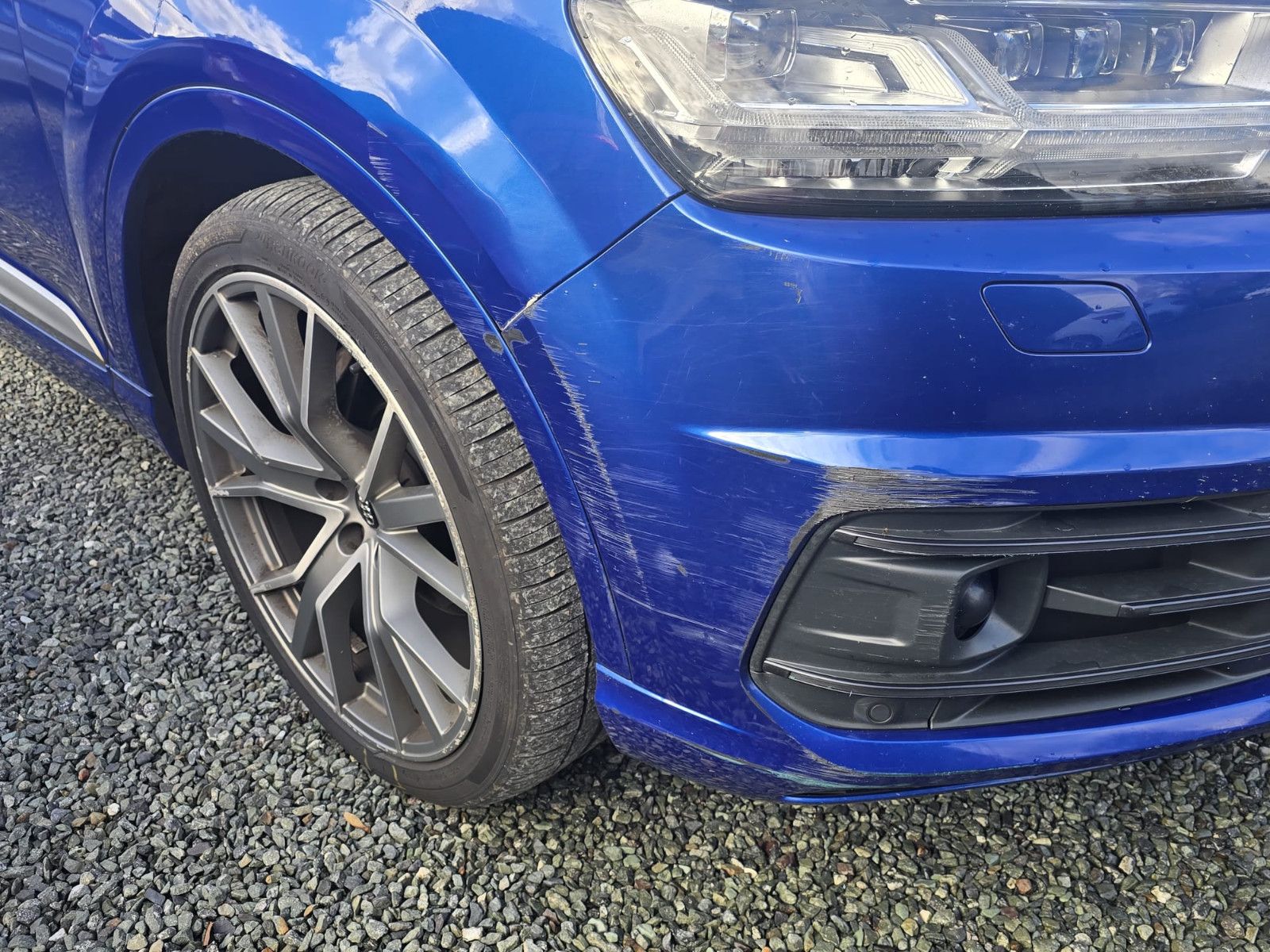 Fahrzeugabbildung Audi Q7 3.0 TDI quattro S-LINE TOP-AUSTATTUNG