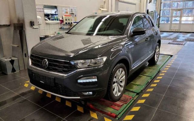 Volkswagen T-Roc Sport ACC Ambiente-Licht BLIS Spurassist.