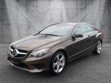 Mercedes-Benz E 250 Kamera/Leder/LED/AHK/Harman-Kardon/360Grad - Mercedes-Benz E 250: Sportwagen