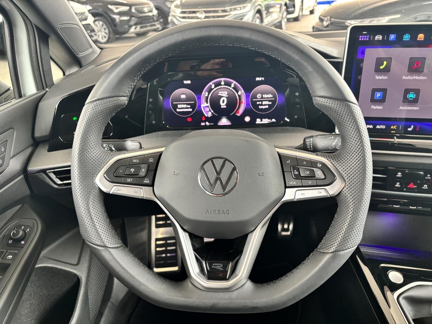 Volkswagen Golf VIII Variant 1.5 TSI R-Line LED ACC RFK ALL