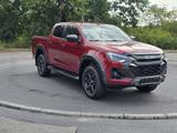 Isuzu D-Max V-Cross im Vorlauf 25er Modell - rote Isuzu D-Max