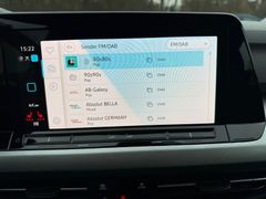 Fahrzeugabbildung Volkswagen Golf VIII Lim. Life Navi Massage Sitzh ACC Lane