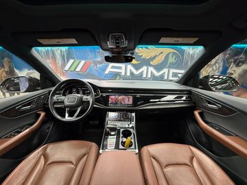 Audi Q8 - 11