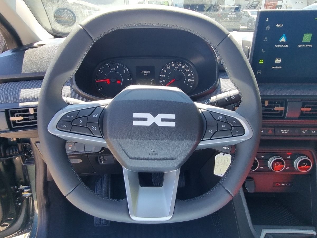 Fahrzeugabbildung Dacia Sandero Stepway Expression TCe 110