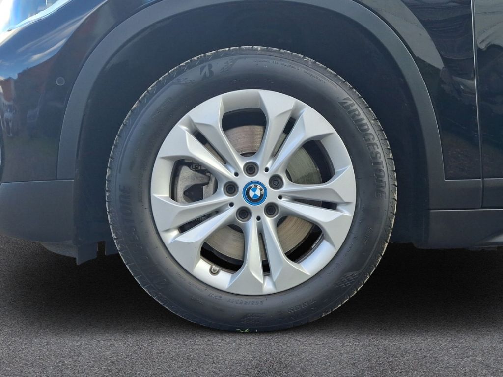 BMW X1 xDrive25e RFK elektr. Heckklappe Lordosenstüt foto 7