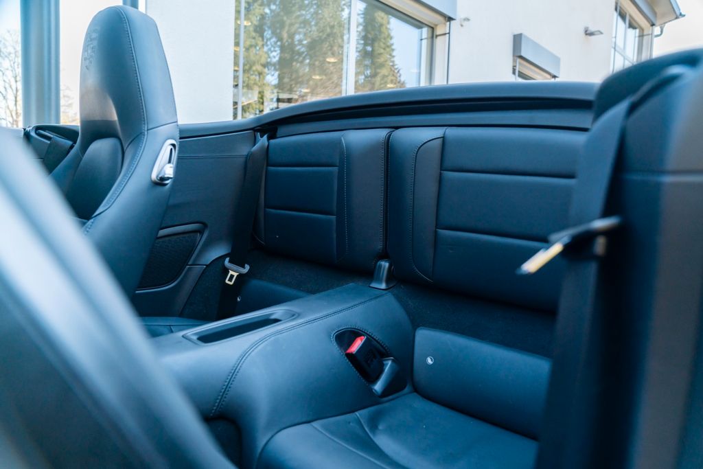 PORSCHE 991 Carrera 4 Cabriolet/ PASM / SPORT AGA / BOSE PORSCHE 991 Carrera 4 Cabriolet/ PASM / SPORT AGA / BOSE