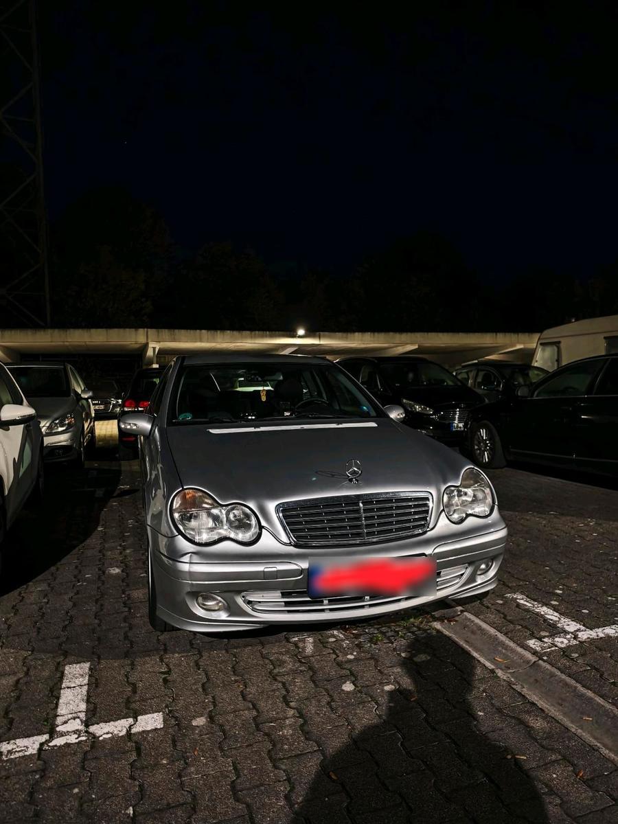 Mercedes-Benz C 180
