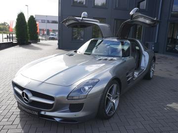 2010 Mercedes-BENZ SLS AMG — миниатюра 11