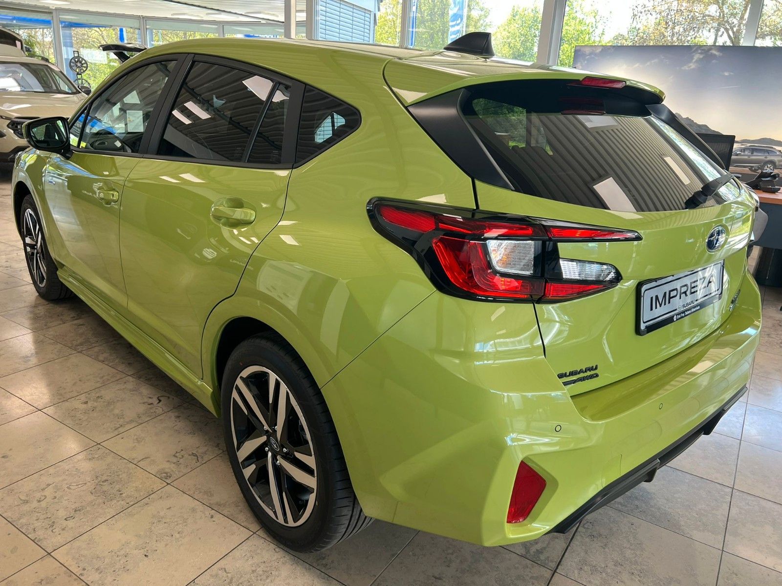 Subaru Impreza 2.0ie Trend Lineartronic imagem 3