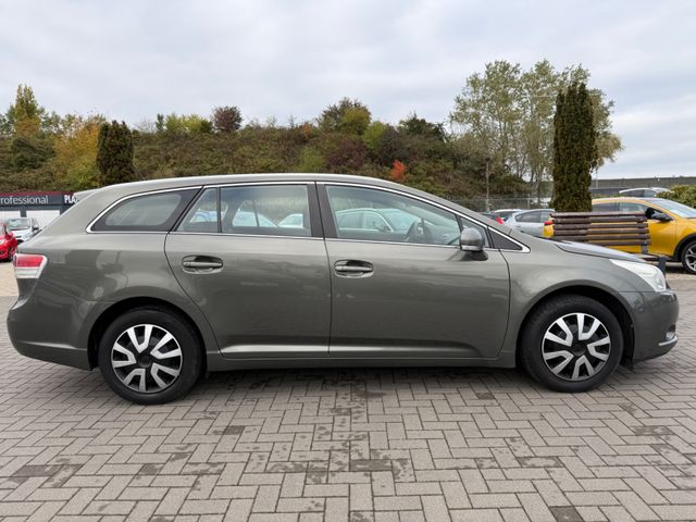 Toyota Avensis  Kombi Basis