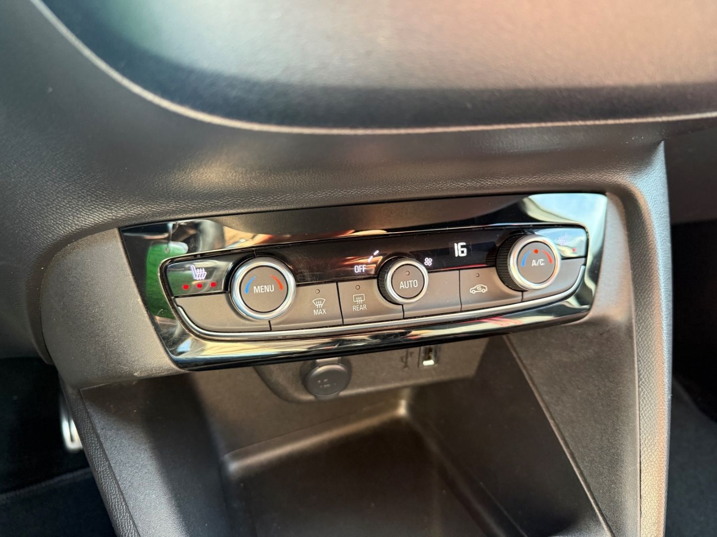 Fahrzeugabbildung Opel Corsa F GS SHZ+LHZ+Kamera