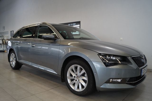 Skoda Superb 1,8 TSI  Style*Navi*RFK*Pano*Xenon*AHK*