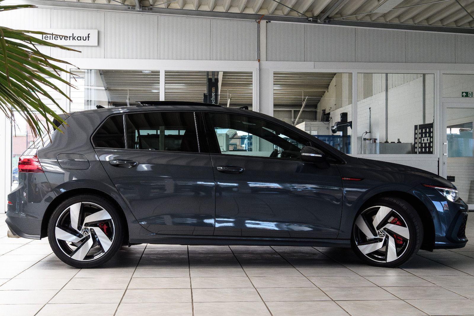 Fahrzeugabbildung Volkswagen Golf VIII GTI +Matrix +Panorama +LED +ACC