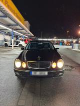 Mercedes-Benz Mercedes E Klasse 270 CDI - Mercedes-Benz E 270 in Bielefeld