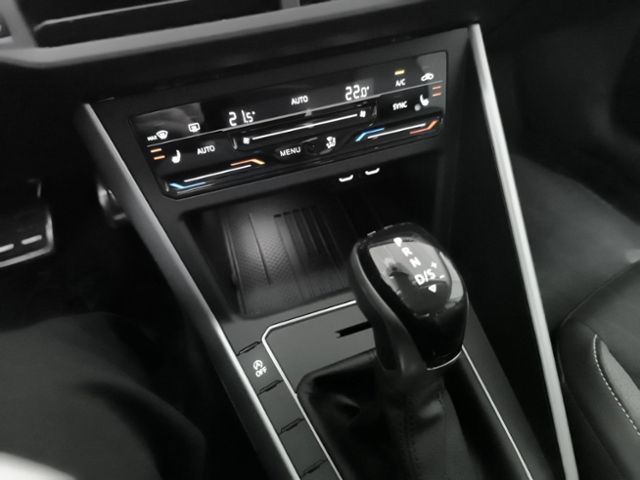 Fahrzeugabbildung Volkswagen Taigo 1.0 TSI DSG Goal LED NAVI RÜCKKAM PARKLENK