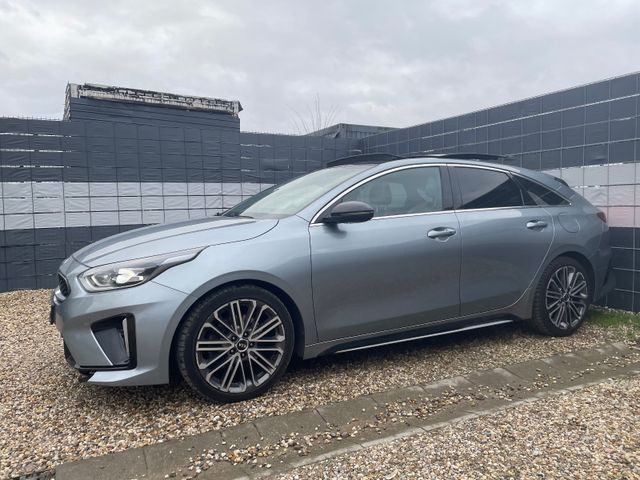 Kia ProCeed 1.4 T GT LINE/Xenon/Pano/Camera/SHZG