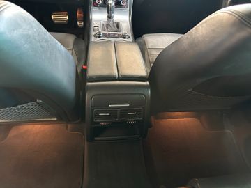MYAUTOCENTER – Gebraucht- und Jahreswagen mit Werkstattservice in Pfaffenhofen Volkswagen Touareg V6 TDI BMT *R-Line*AHK*PANO*BI-XENON*