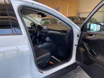 Ford Focus Turnier Cool & Connect 1.5 TDCi*NAVI*LED*