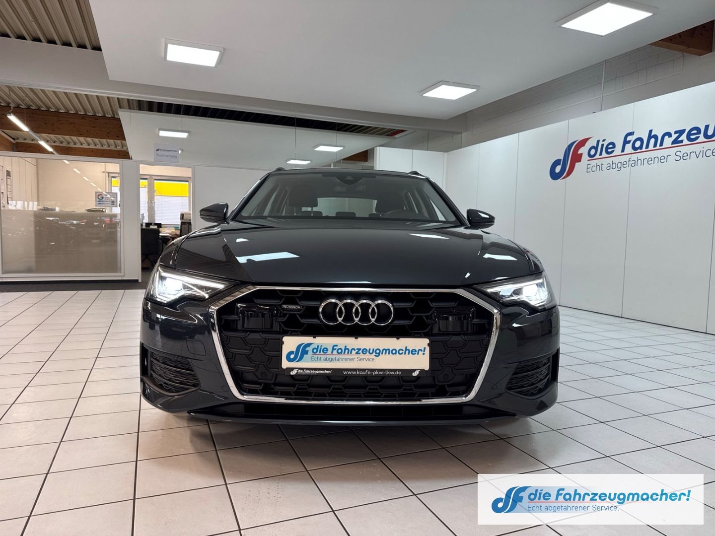 Fahrzeugabbildung Audi A6 Avant 50 TFSI e quattro 2.0 Kamera Digi Cockp