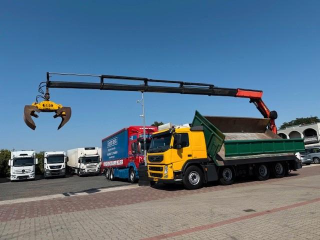 Volvo FM 460 8x2 Kipper und Kran PPK 27001
