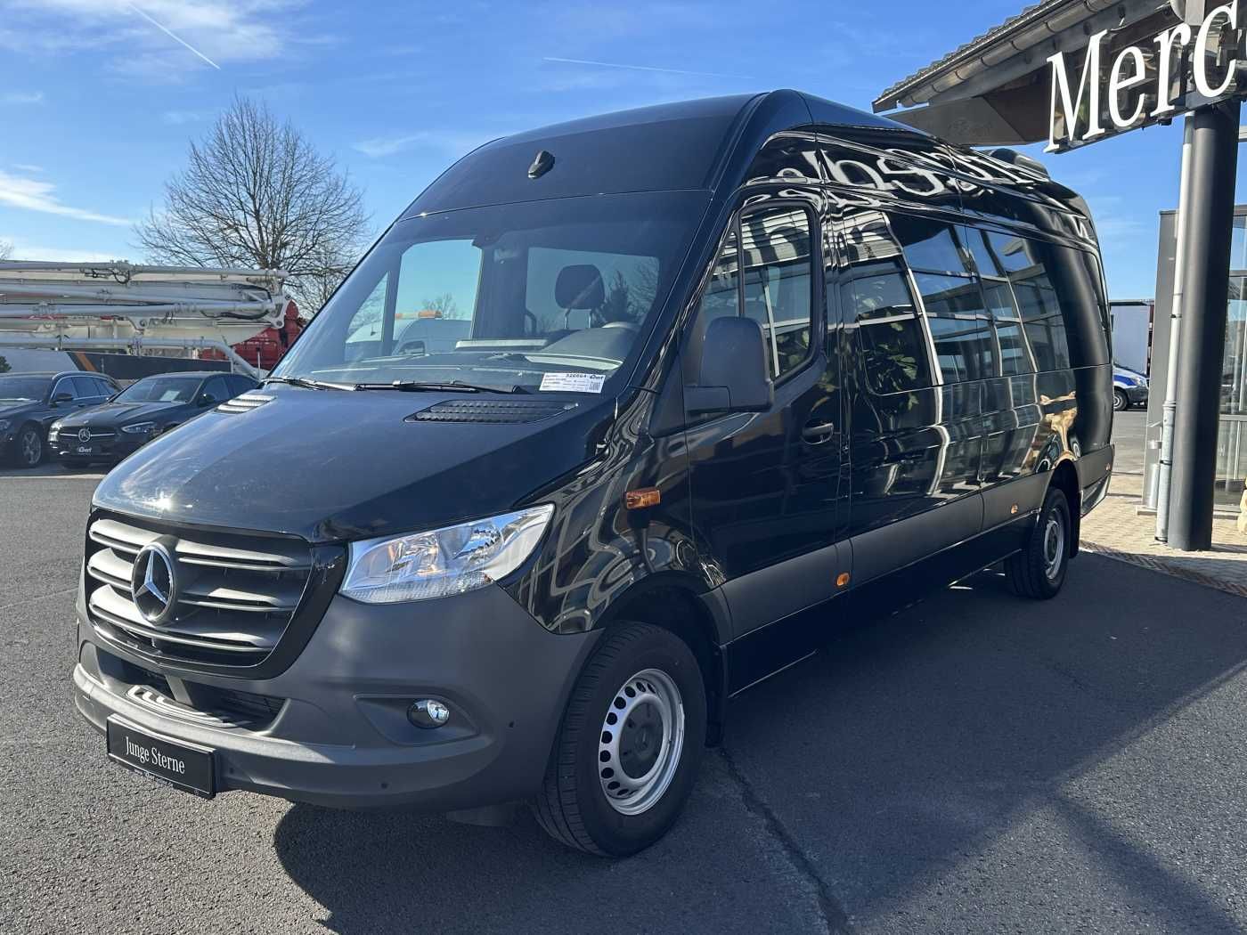 Fahrzeugabbildung Mercedes-Benz Sprinter 317 CDI Tourer Dachklima AHK 360 MBUX