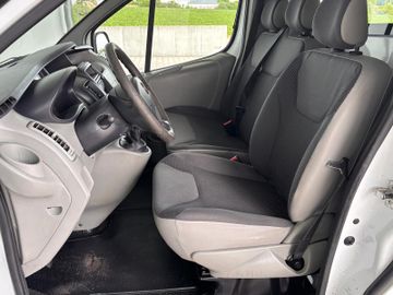 Opel Vivaro - 9