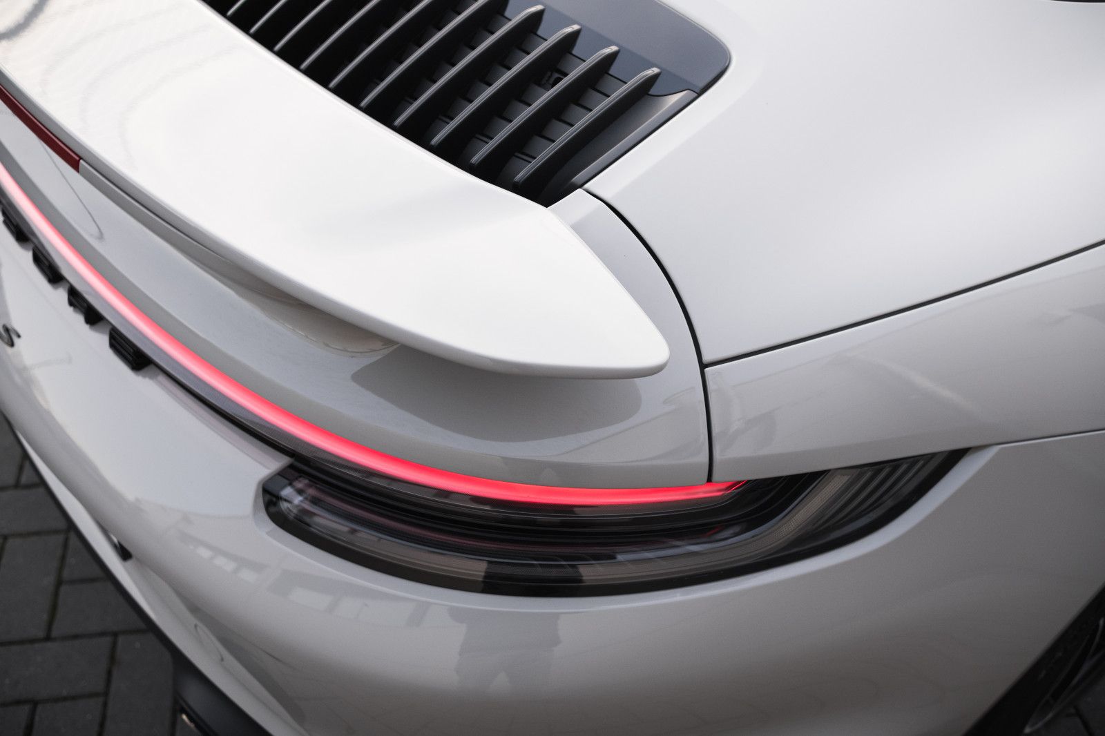 Fahrzeugabbildung Porsche 992/911 Turbo S Cabrio, Lift, Burm., Inno, LED