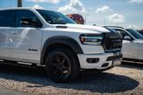 Dodge RAM 5.7 V8 HEMI 4x4 OFFROAD Night-Paket LONGBED - gebrauchte Dodge RAM aus dem Jahr 2021