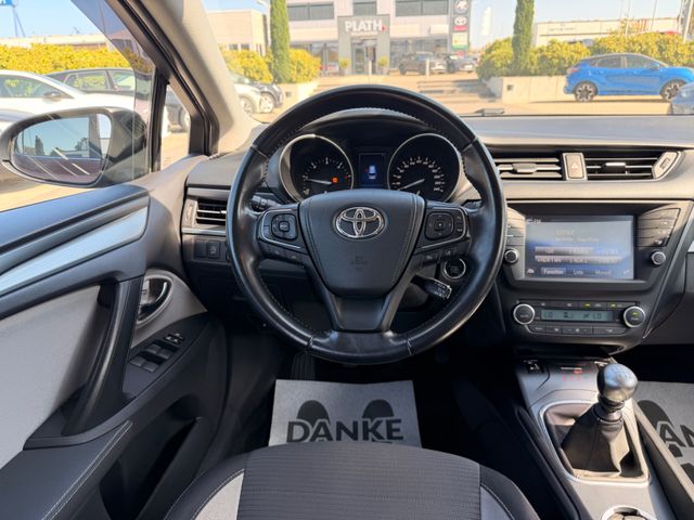 Toyota Avensis Touring Sports Business Edition