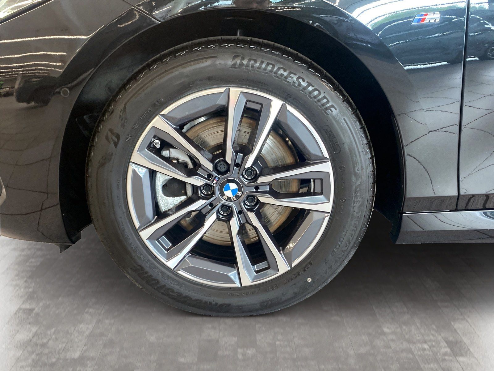 BMW 223 Active Tourer - Bild 9