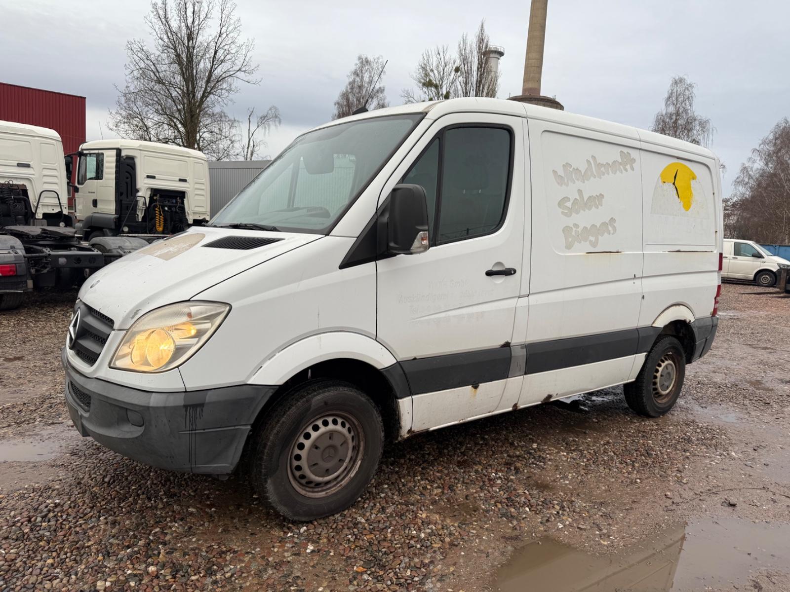 Mercedes-Benz Sprinter 211 CDI L1H2 Klima, Ahk, 2. Hand