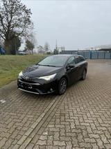 Toyota Avensis - gebrauchte Toyota Avensis aus dem Jahr 2017