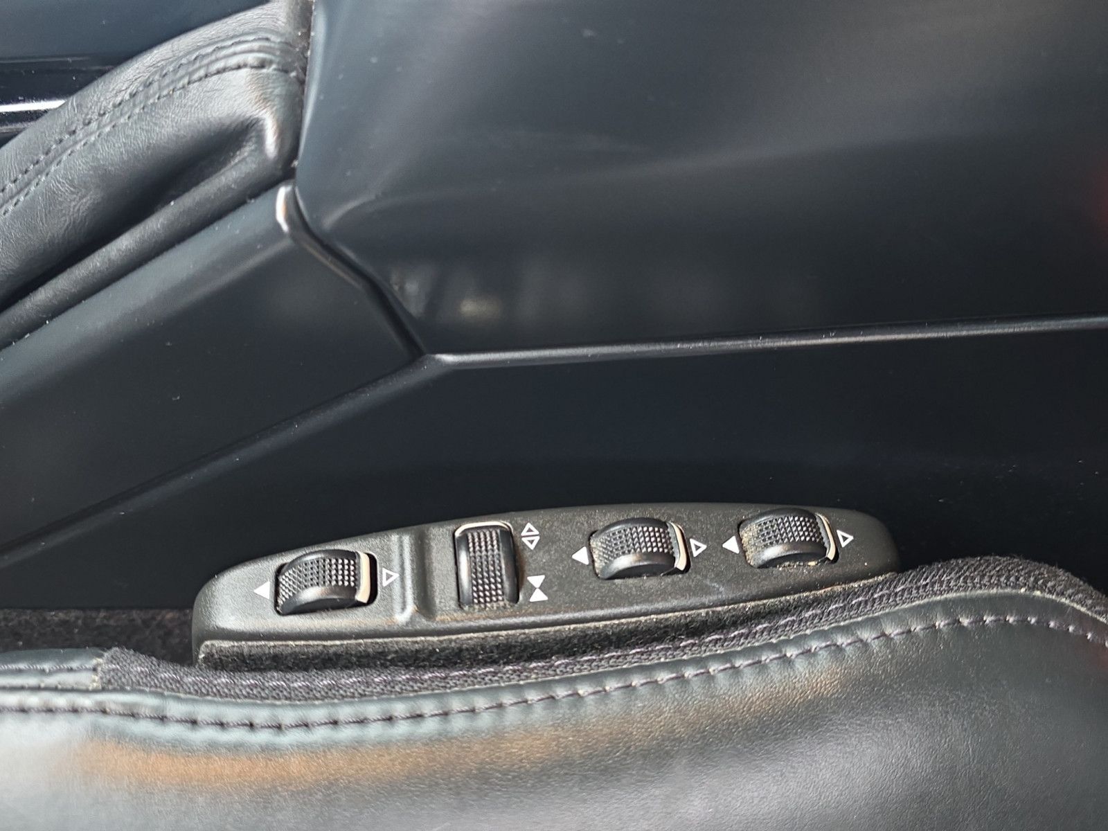 Fahrzeugabbildung Mercedes-Benz G 63 AMG G -Modell DESIGNO