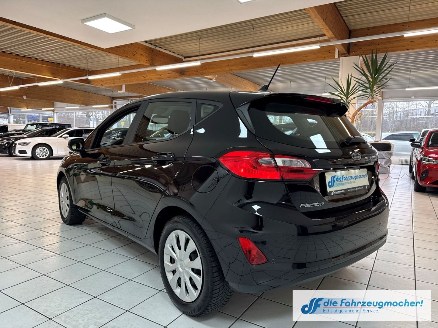 Fahrzeugabbildung Ford Fiesta Cool & Connect Navi LED Blendfreies Fernl