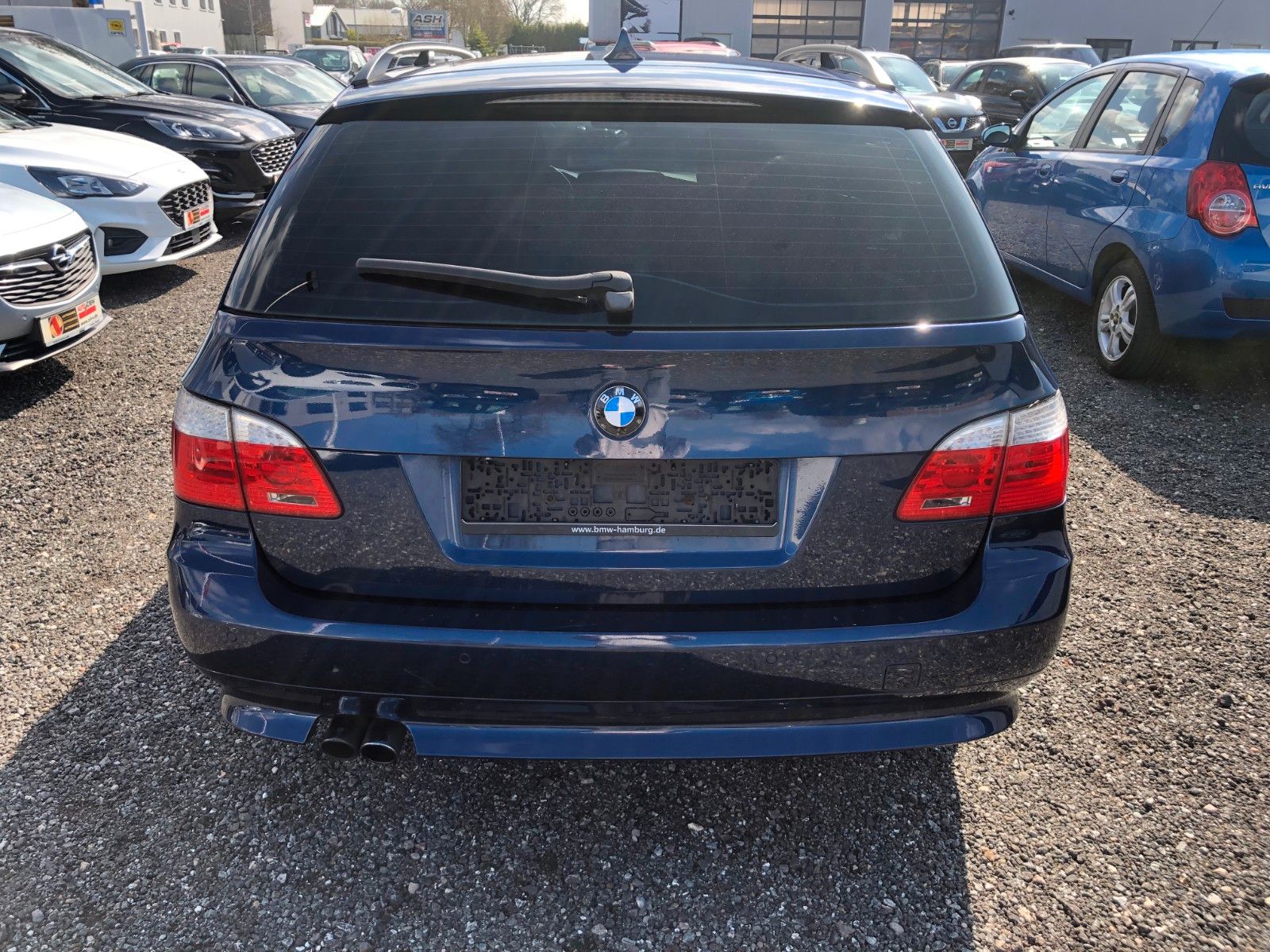 Fahrzeugabbildung BMW 525 Touring Shadow-Line