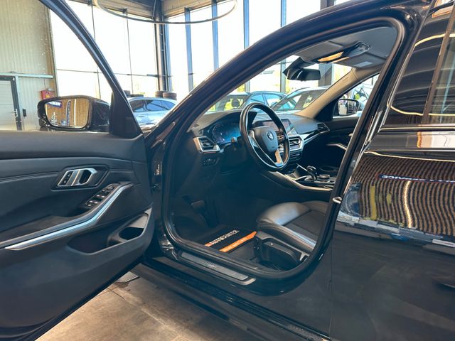MYAUTOCENTER – Gebraucht- und Jahreswagen mit Werkstattservice in Pfaffenhofen BMW 330 *1-HAND*SERVICETÜV NEU*KEYLESS*LED*M-SPORT*