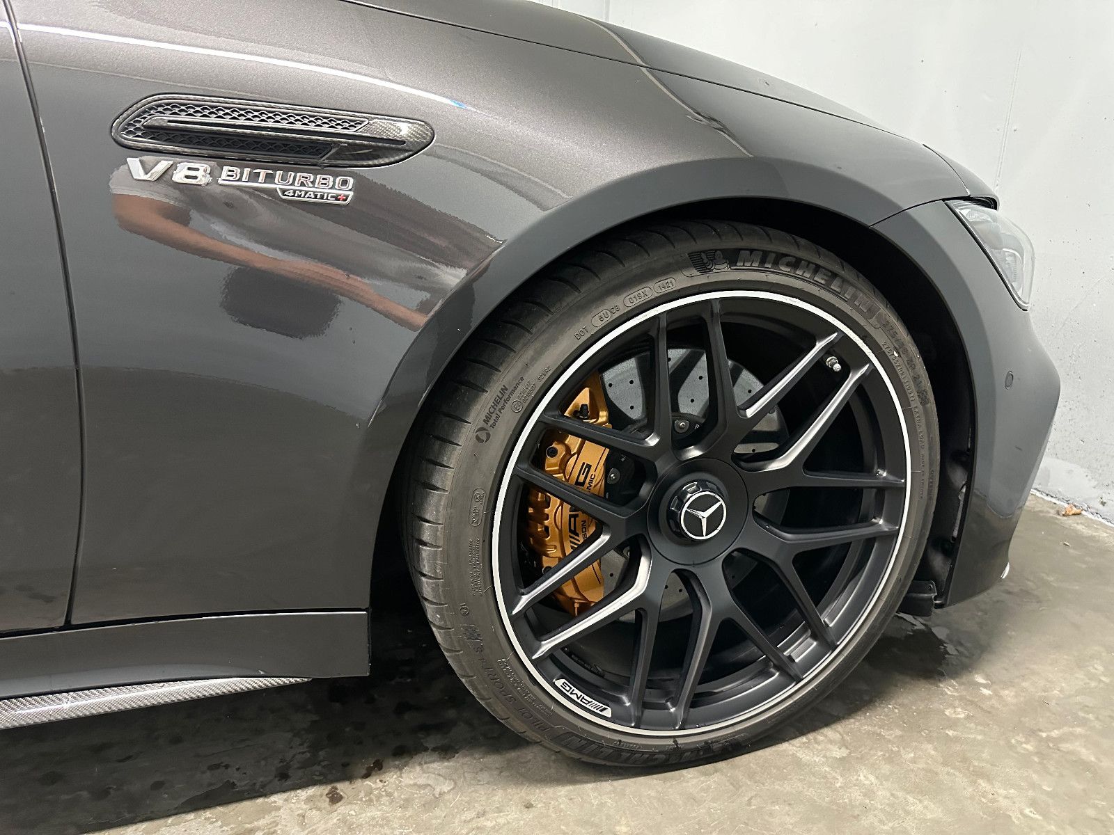 Fahrzeugabbildung Mercedes-Benz AMG GT 63 S 4MATIC+ *KERAMIK*CARBON*STANDH*