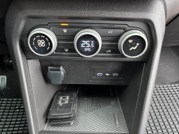 Dacia Sandero Journey  TCe 100