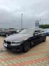 BMW Bmw 520 520d 48V Touring Luxury - Hybrid (Diesel/Elektro): Braun, Kombi