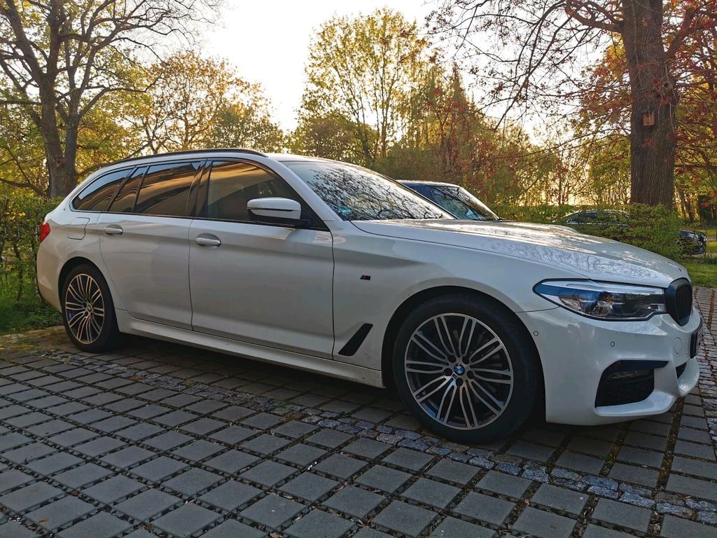 Image of BMW 530