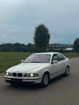BMW e39 525D - BMW 525 aus 2000: D