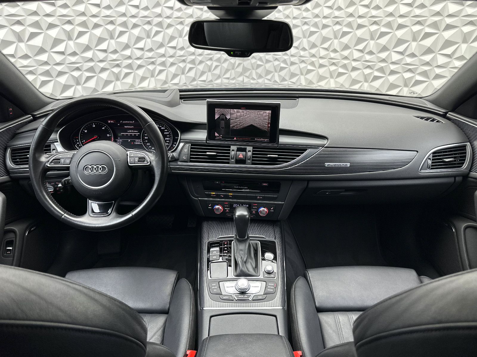 Fahrzeugabbildung Audi A6 3.0 TDI S-LINE/LUFT/PANO/360°/HUD/KEYL/MATRIX