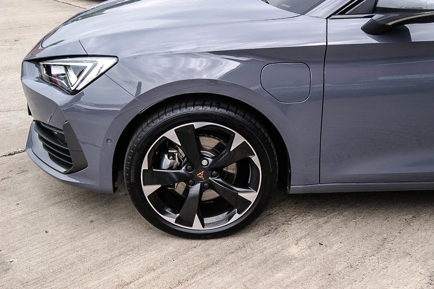 Fahrzeugabbildung CUPRA Leon Sportstourer e-Hybrid PANORAMA CARPLAY ACC