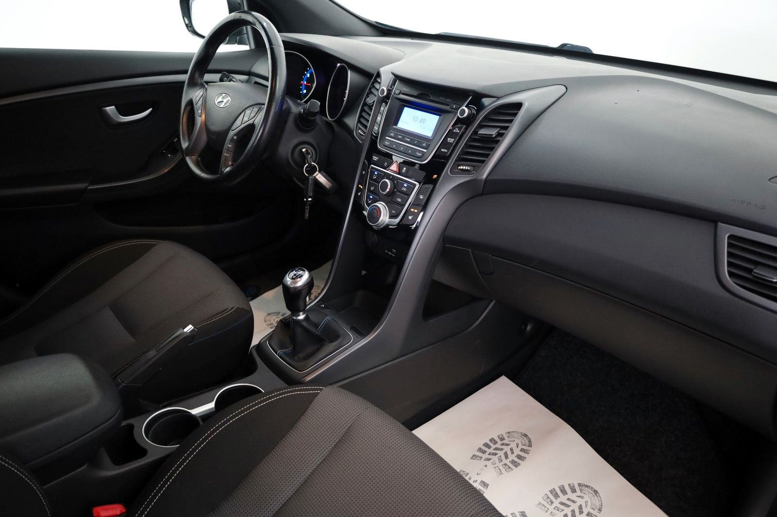 Fahrzeugabbildung Hyundai i30 blue Passion SH,PDC,8 fach bereift