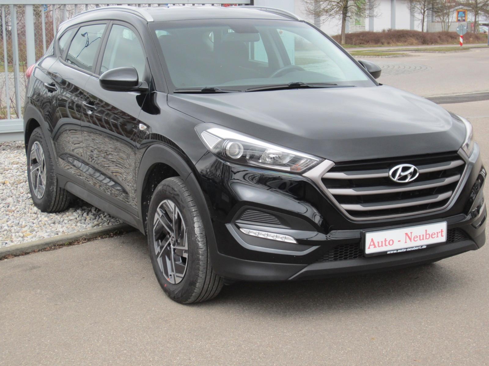 Hyundai Tucson blue Classic 2WD
