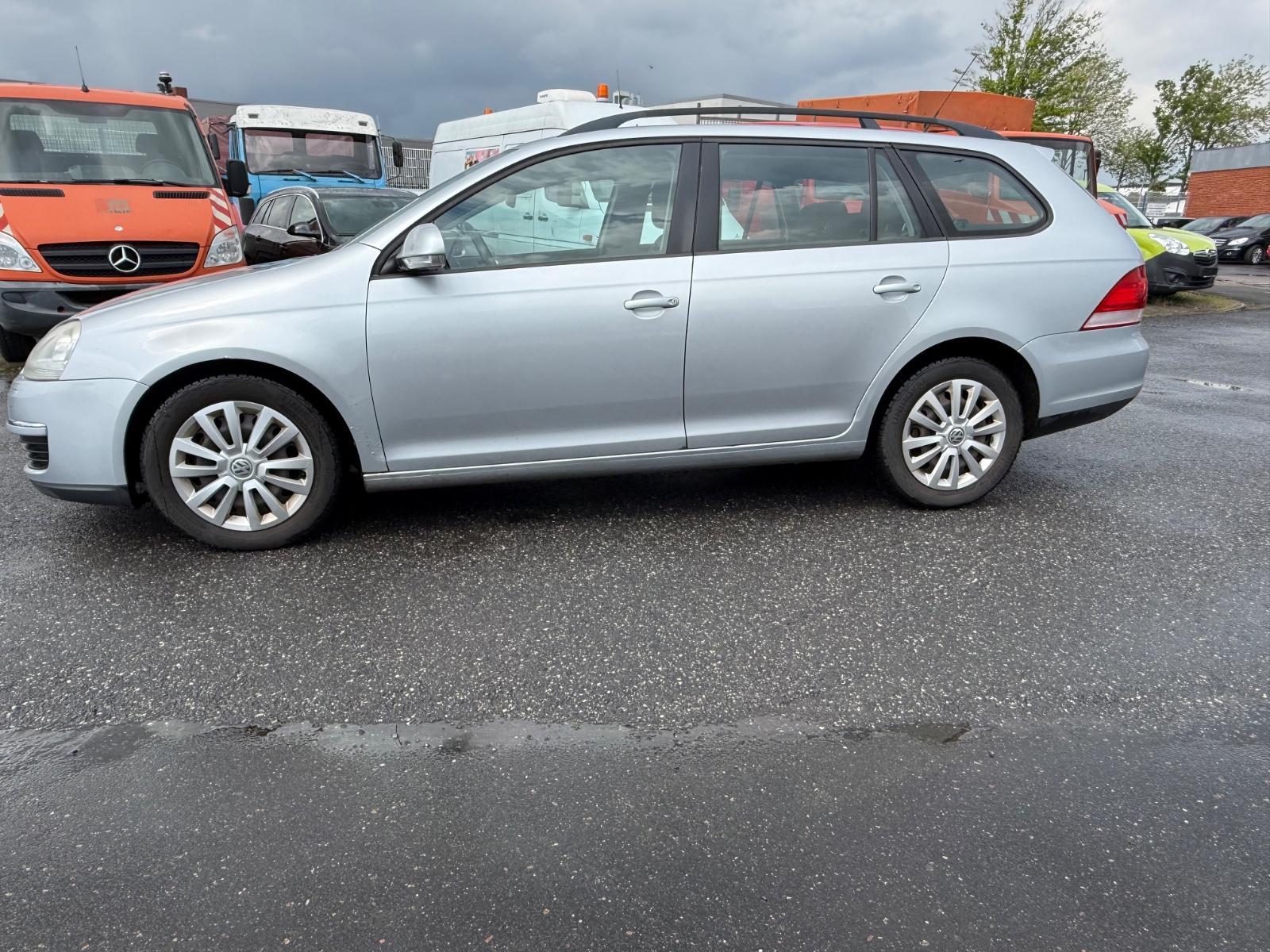 Volkswagen Golf V Variant Trendline(Hu-Au 05.2027)