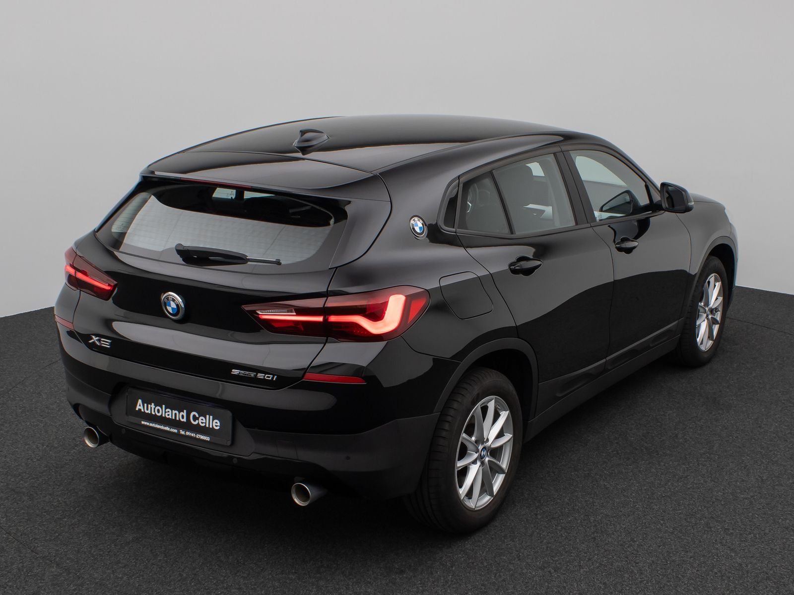 Fahrzeugabbildung BMW X2 sD20i HUD DAB Navi+Parkassist DrivAssis Alarm