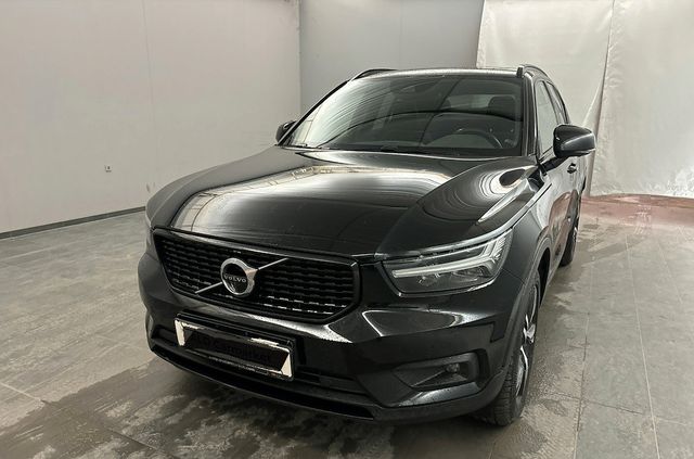 Volvo XC 40 R Design AWD**Top-Ausstattung**