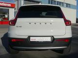 Volvo XC 40 D3 Momentum LED Navi Teilleder AHK Kamera - Volvo XC40 mit Anhängerkupplung